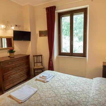 Фермерский дом Val D'olivi Capodacqua (Assisi)