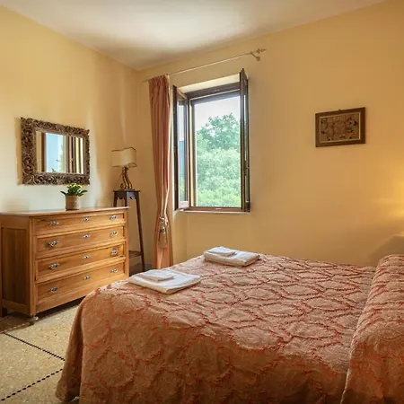 瓦勒奥利维别墅农家乐 * Capodacqua (Assisi)