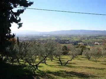 瓦勒奥利维别墅农家乐 *