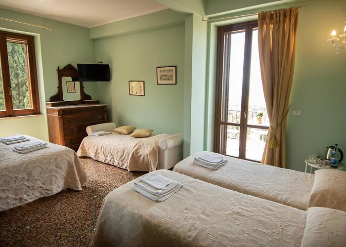 Val D'olivi Фермерский дом Capodacqua (Assisi)